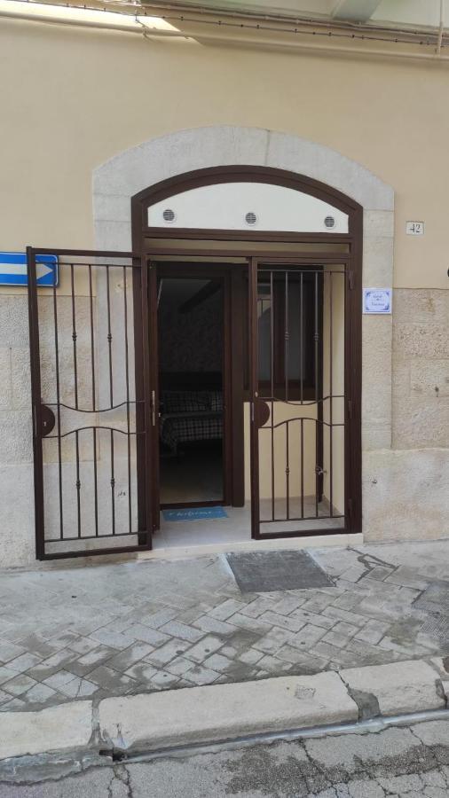 Marevita Trani Buitenkant foto